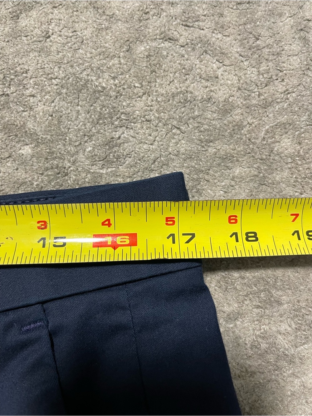 Banana Republic Mens Core Temp Navy Shorts - Picture 5 of 7